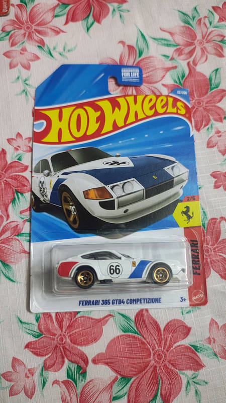 Hotwheels Ferrari 365 GTB4 Competizone White 2026  | US Imported