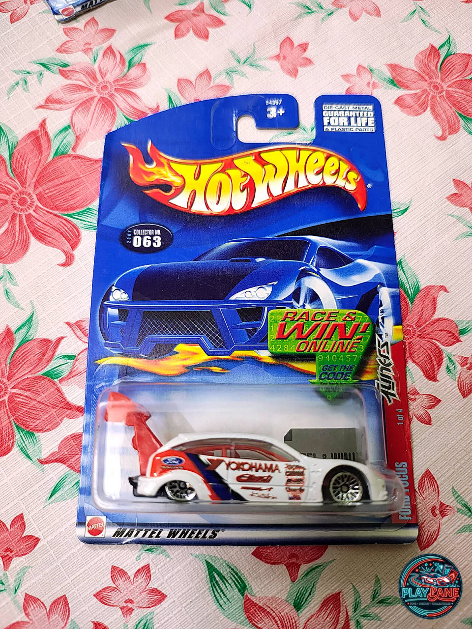 Hot Wheels Ford Focus White Pro-Stock | Imported – 1:64 Scale 2002 Tuners Series 1/4 Collector No. 063 Vintage Racing Diecast Model Car