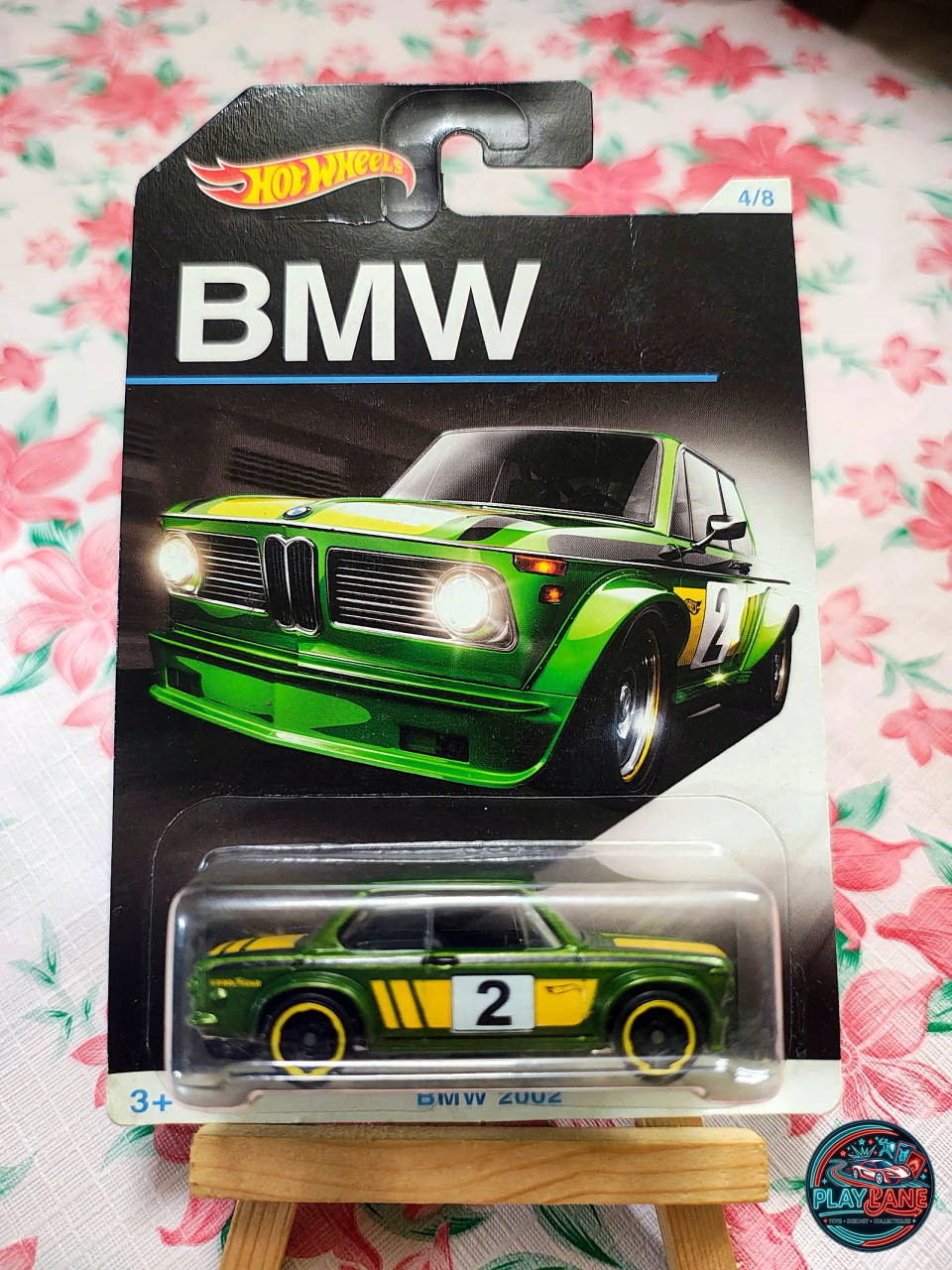 Hot Wheels BMW 2002 | 2015 Official BMW Series (Car 4/8) | 1:64 Scale Premium Dark Green Classic European Touring Coupe Diecast Model Car (Near Mint)