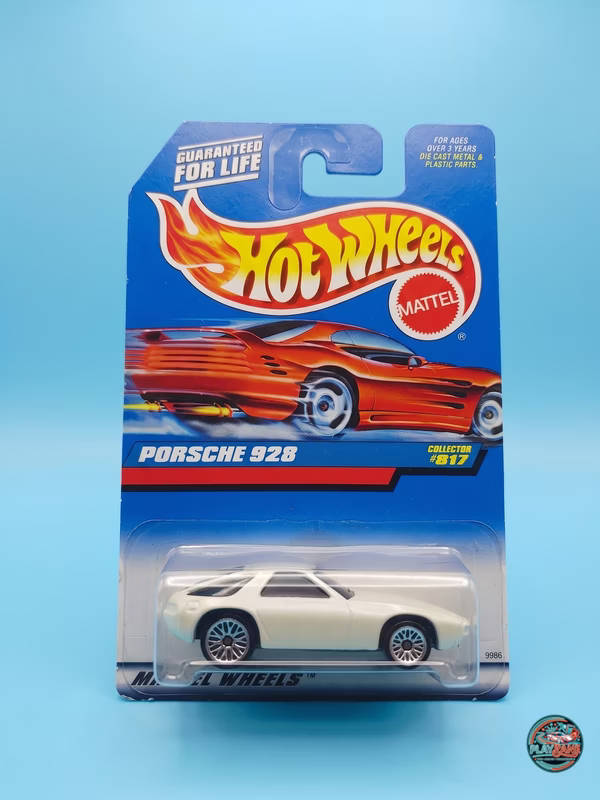 Hot Wheels Porsche 928 White Chrome Lace Spokes #817 | Vintage 1/64 Scale Model