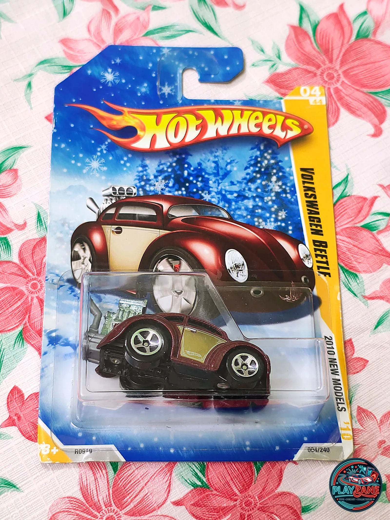 Hot Wheels Custom Volkswagen Beetle Candy Apple Red | Imported – 1:64 Scale Retro Drag Custom Mainline Diecast Model Car - Main View 1