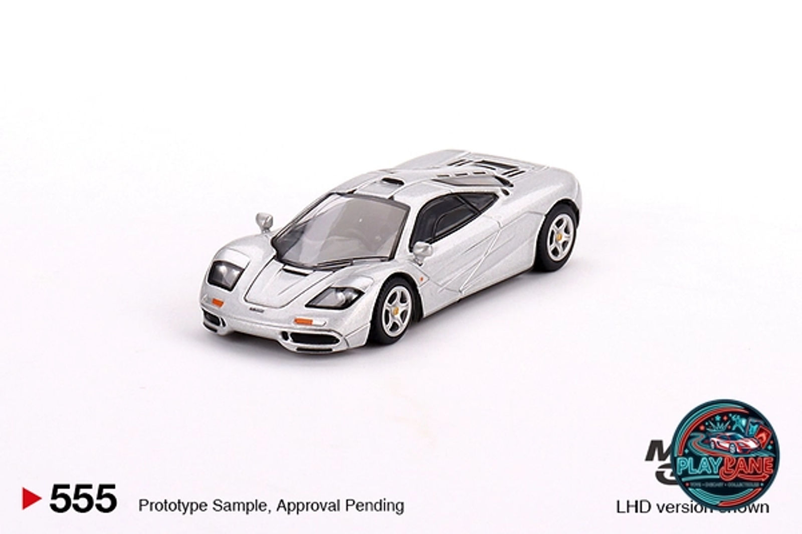 Mini GT 1:64 McLaren F1 Road Car (Magnesium Silver / Die-Cast Model Car) - Main View 2