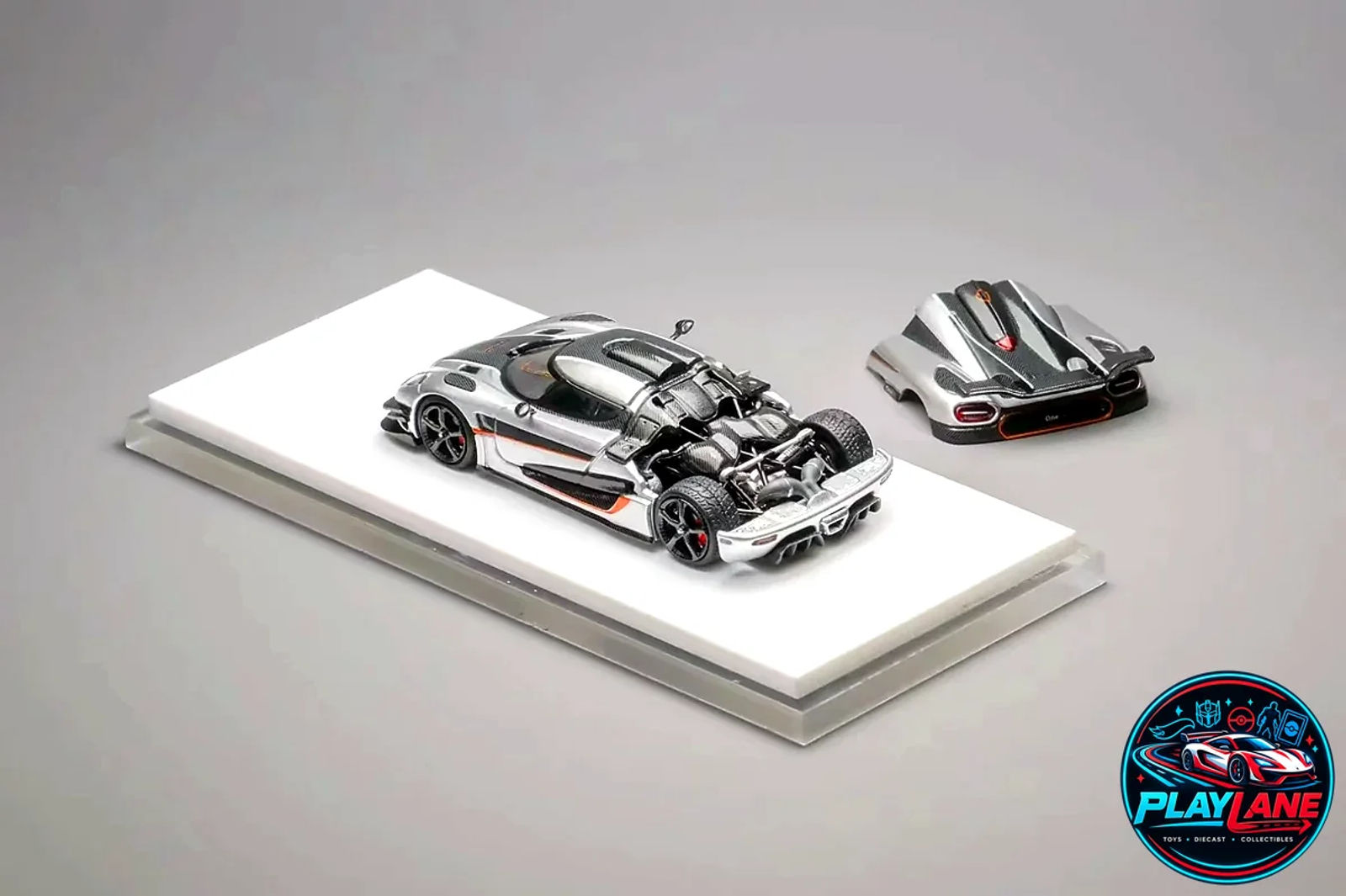 TPC 1:64 Koenigsegg Agera One:1 Silver Metallic Limited Edition Die-Cast Collector Model Car with Acrylic Display Case & Base - Main View 2